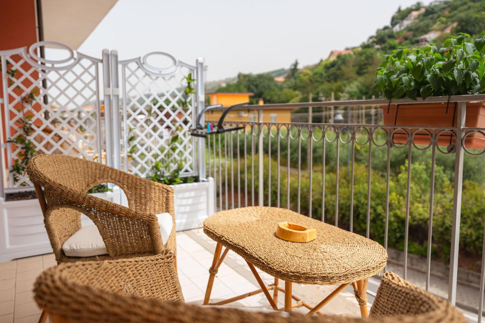 Noi 2 Nel Cilento Hotel Agropoli Bagian luar foto